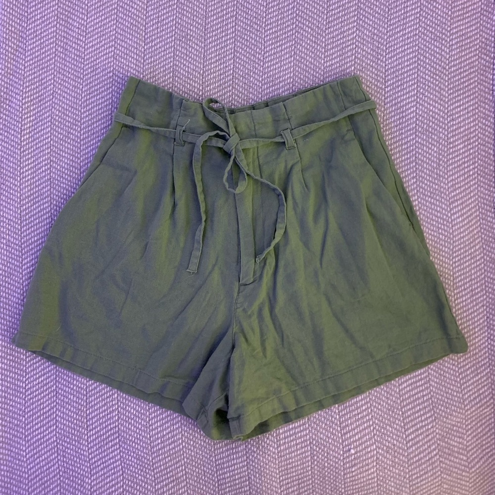 FAB’RIK - Small - Green Linen Shorts